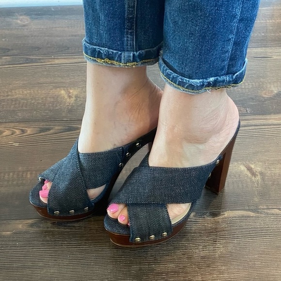 Vince Camuto Blue Denim Heels Platforms Platform Sandals Studs Wooden. - Picture 4 of 14